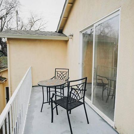 Gorgeous Upstairs Studio With Patio And Laundry 치코 외부 사진